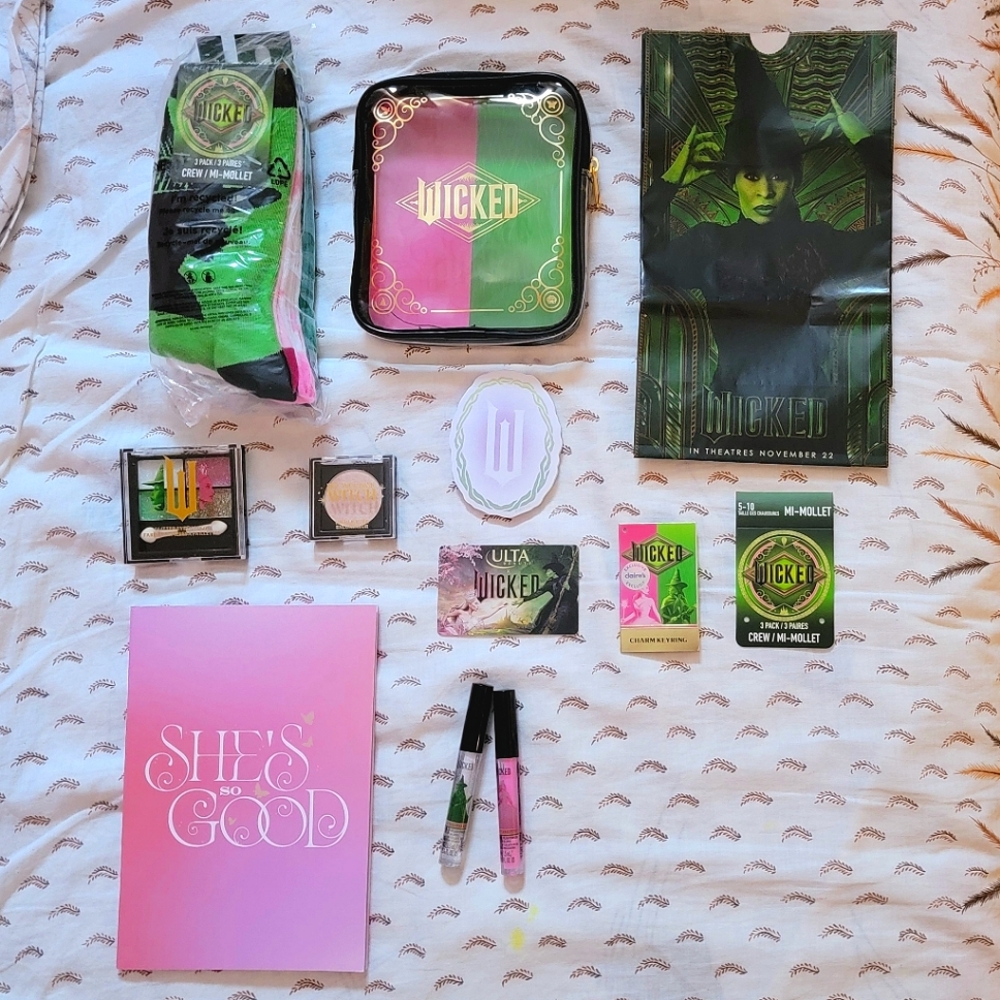 Wicked Pink and Green Makeup Set Collection